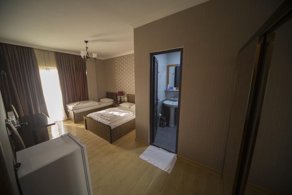 Hotel Nikala 茨卡尔图博 外观 照片