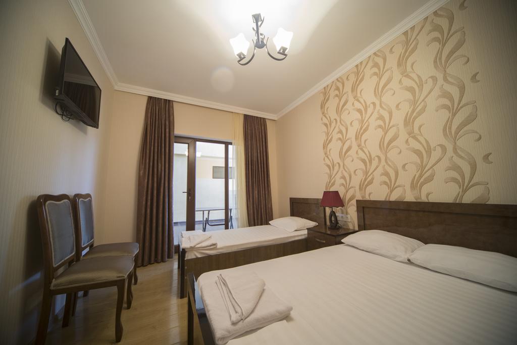 Hotel Nikala 茨卡尔图博 外观 照片