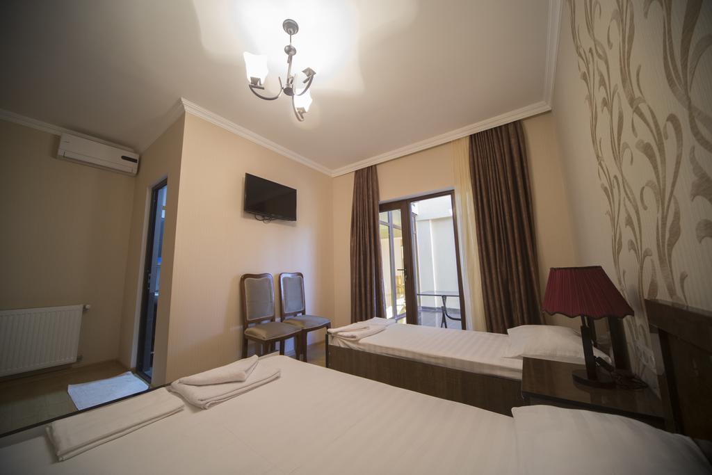 Hotel Nikala 茨卡尔图博 外观 照片
