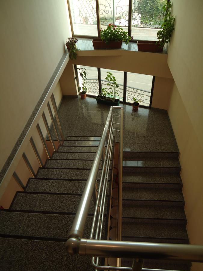 Hotel Nikala 茨卡尔图博 外观 照片