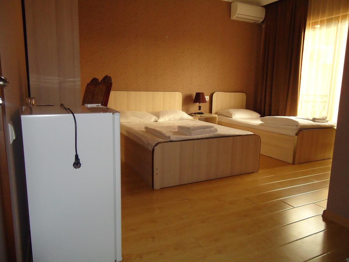 Hotel Nikala 茨卡尔图博 外观 照片
